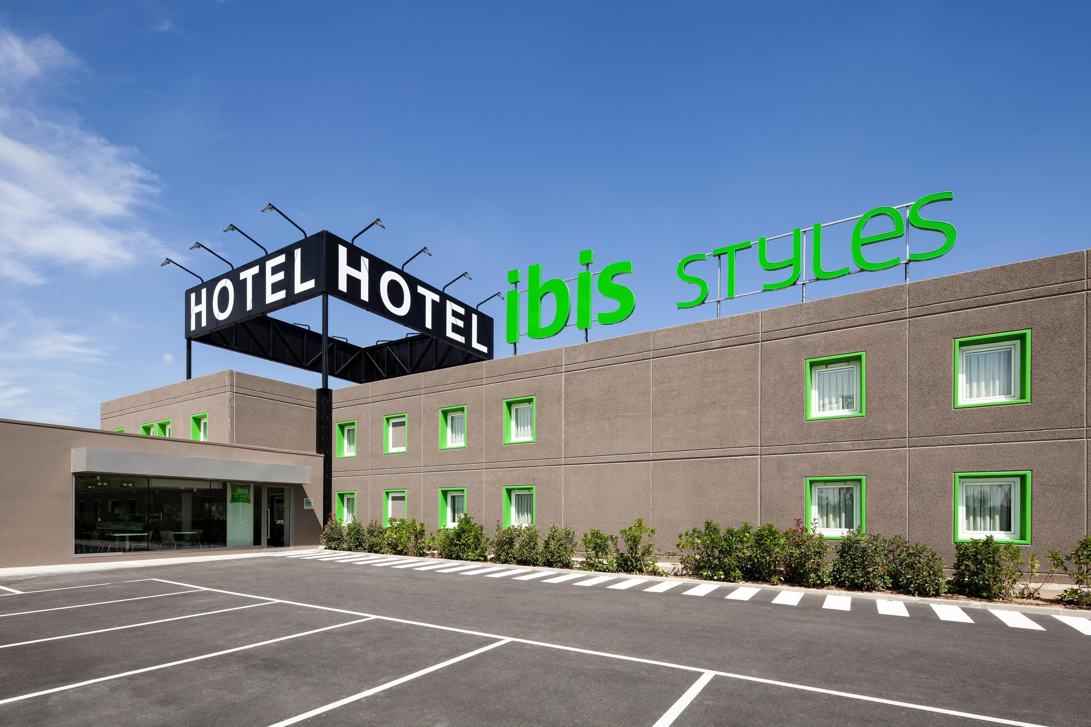 Hotel Ibis Styles Lleida Torrefarrera Luaran gambar
